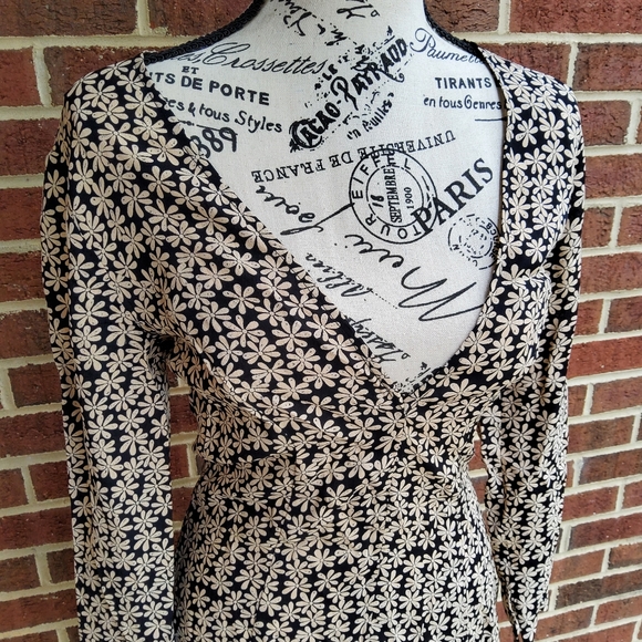 Reformation Flower Dress - Picture 2 of 8